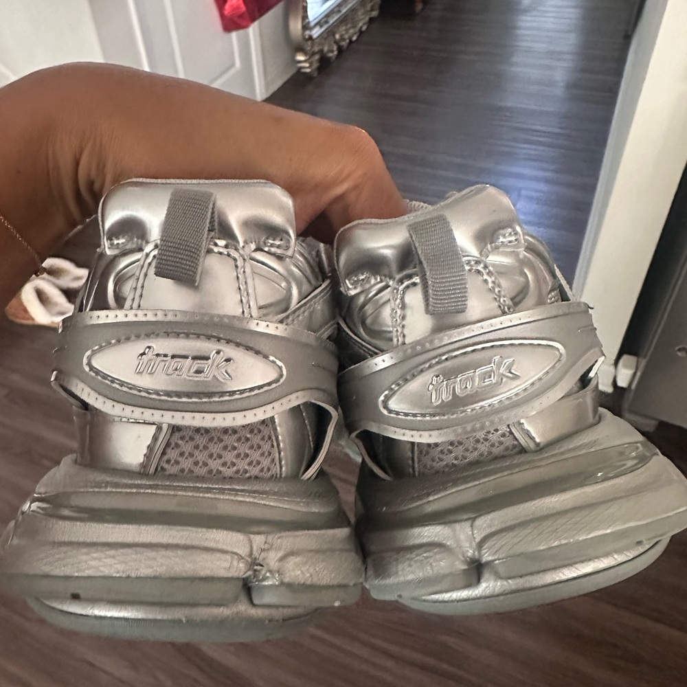 Balenciaga Men’s Sneakers - Size 11 - Picture 4 of 5